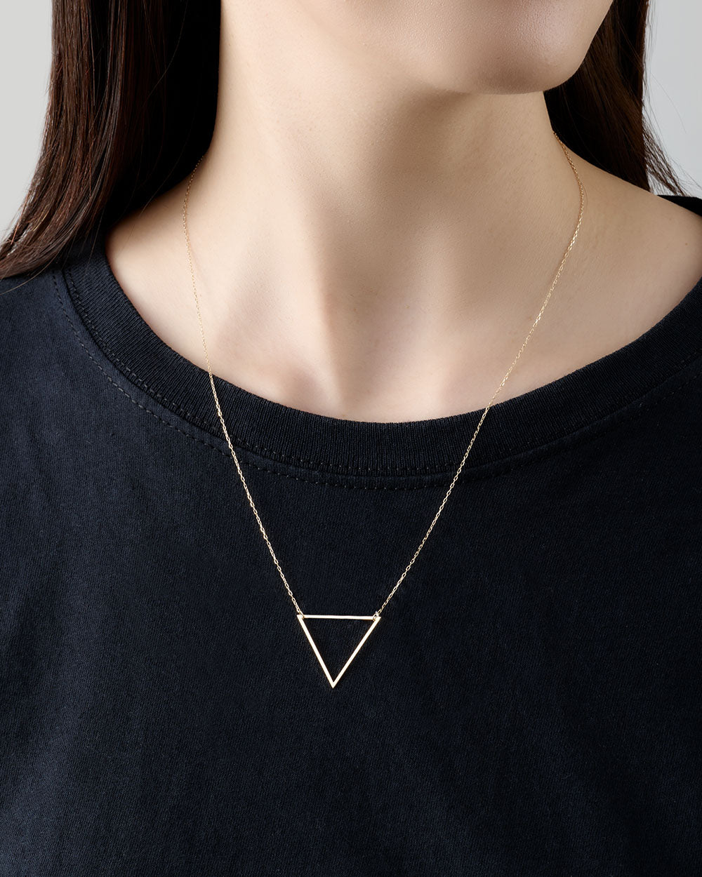 TRIANGLE OUTLINE NECKLACE　 - 写真3枚目