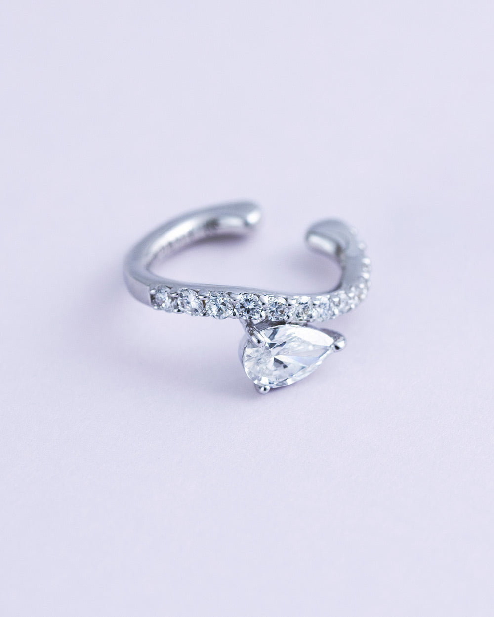 PEAR-SHAPE DIAMOND & CURVE LINE EAR CUFF　受注生産 - 写真7枚目