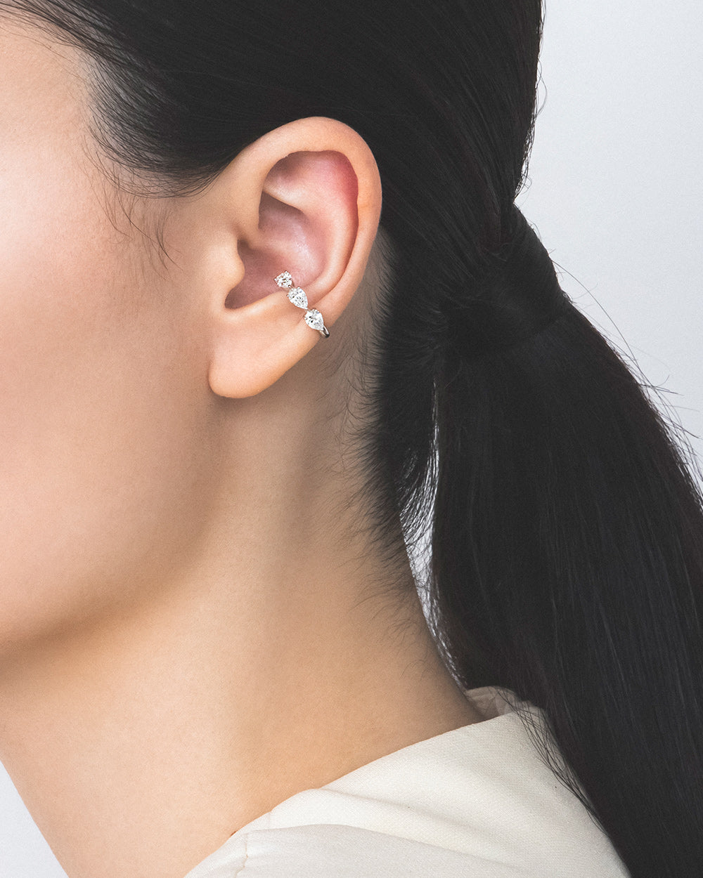 THREE PEAR-SHAPES DIAMONDS EAR CUFF　受注生産 - 写真5枚目