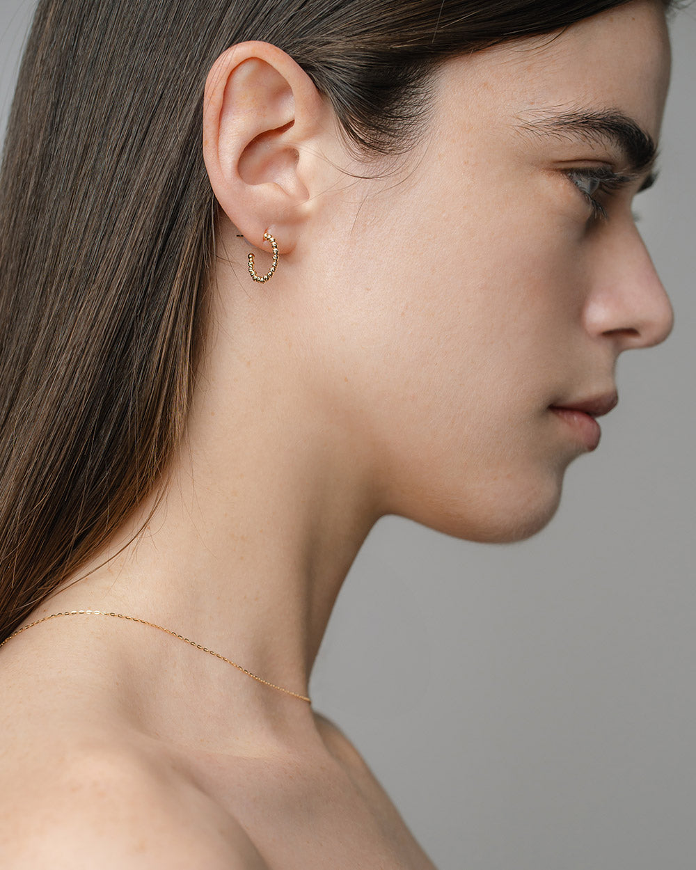 AURA PIERCE - 写真2枚目