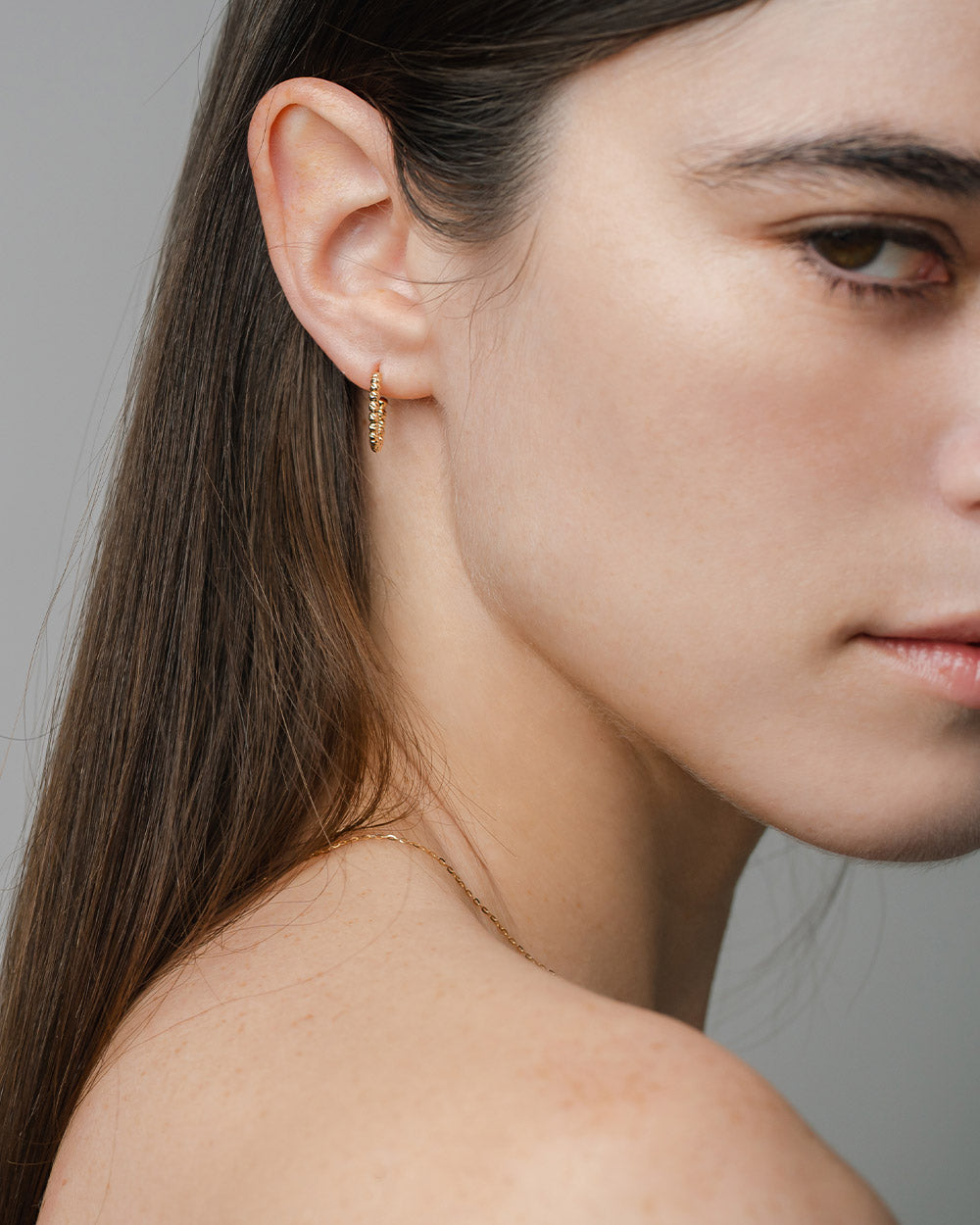 AURA PIERCE - 写真3枚目