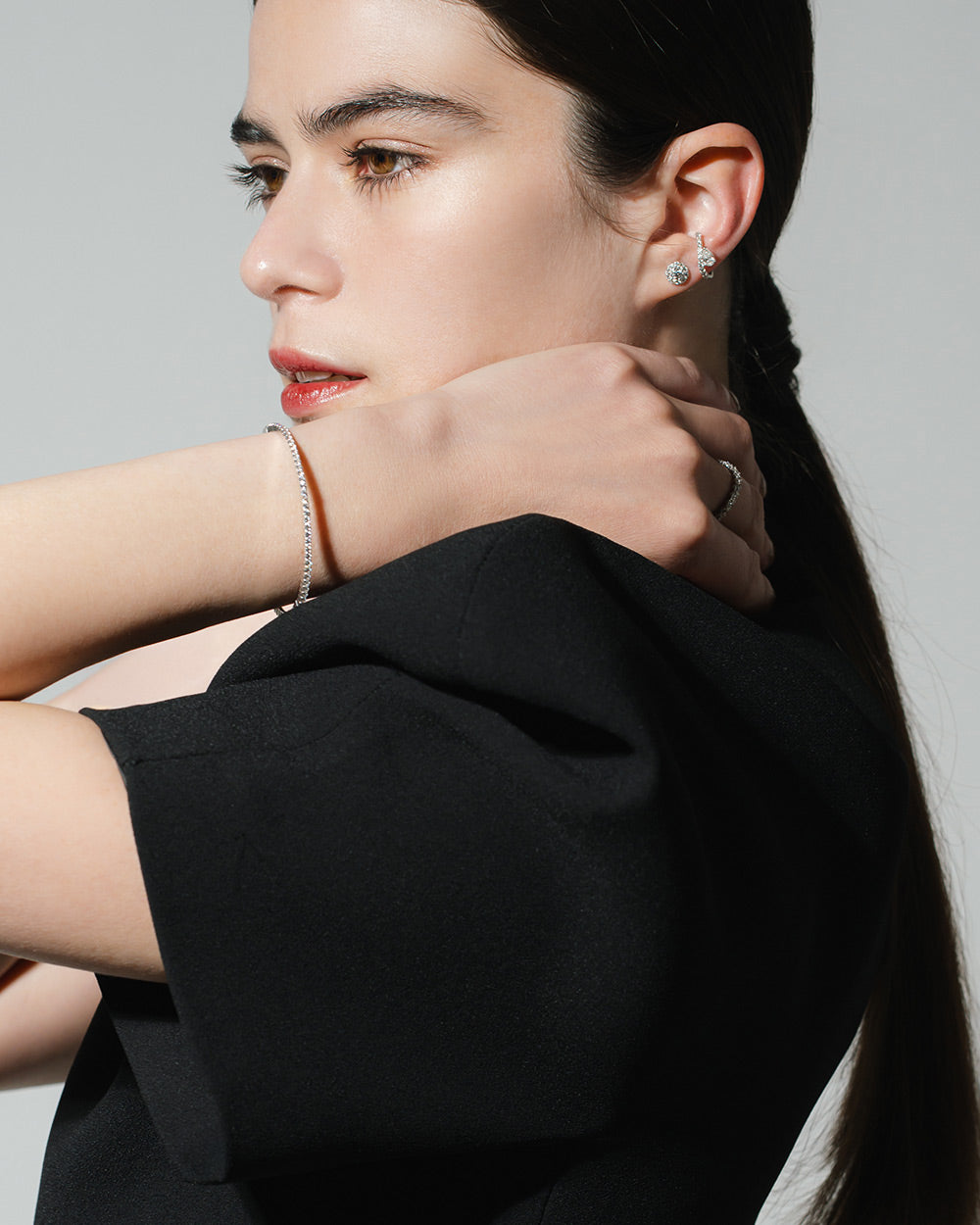 PEAR-SHAPE DIAMOND & CURVE LINE EAR CUFF　受注生産 - 写真3枚目