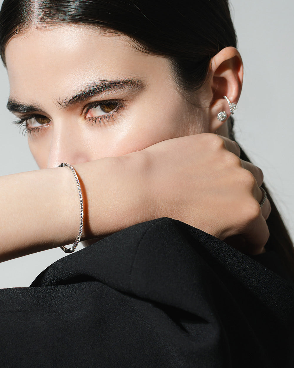 PEAR-SHAPE DIAMOND & CURVE LINE EAR CUFF　受注生産 - 写真4枚目